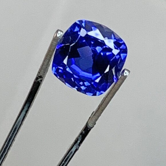 Elegant Blue Sapphire Gemstone Jewelry with certificate - Picture 7 of 13